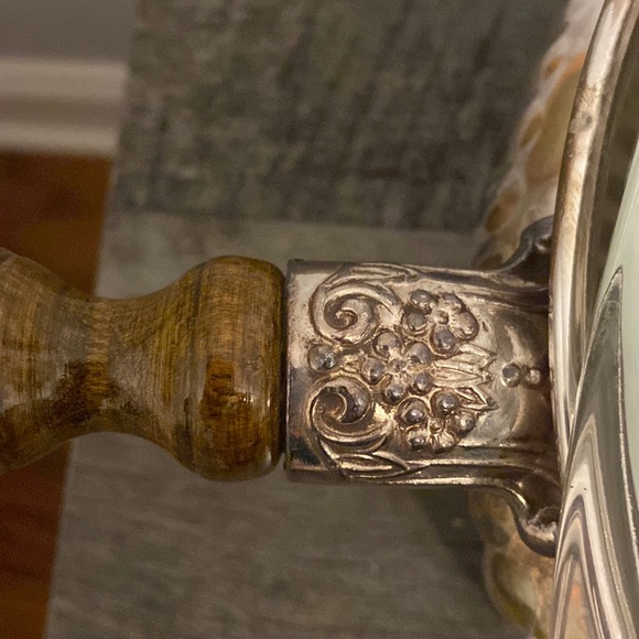 Vintage silver plate casserole/bowl wooden handle with lid - Picture 5 of 16